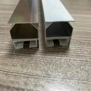 T002